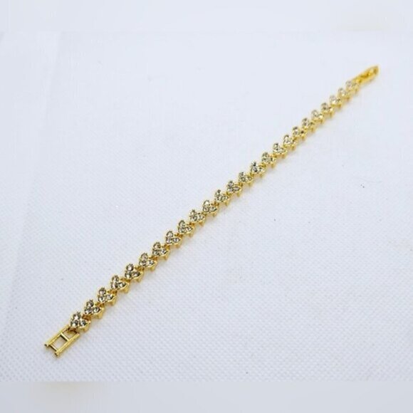 Gold-Color Simple Heart Shaped Rhinestone Buckle Bracelet NWT - Picture 4 of 8
